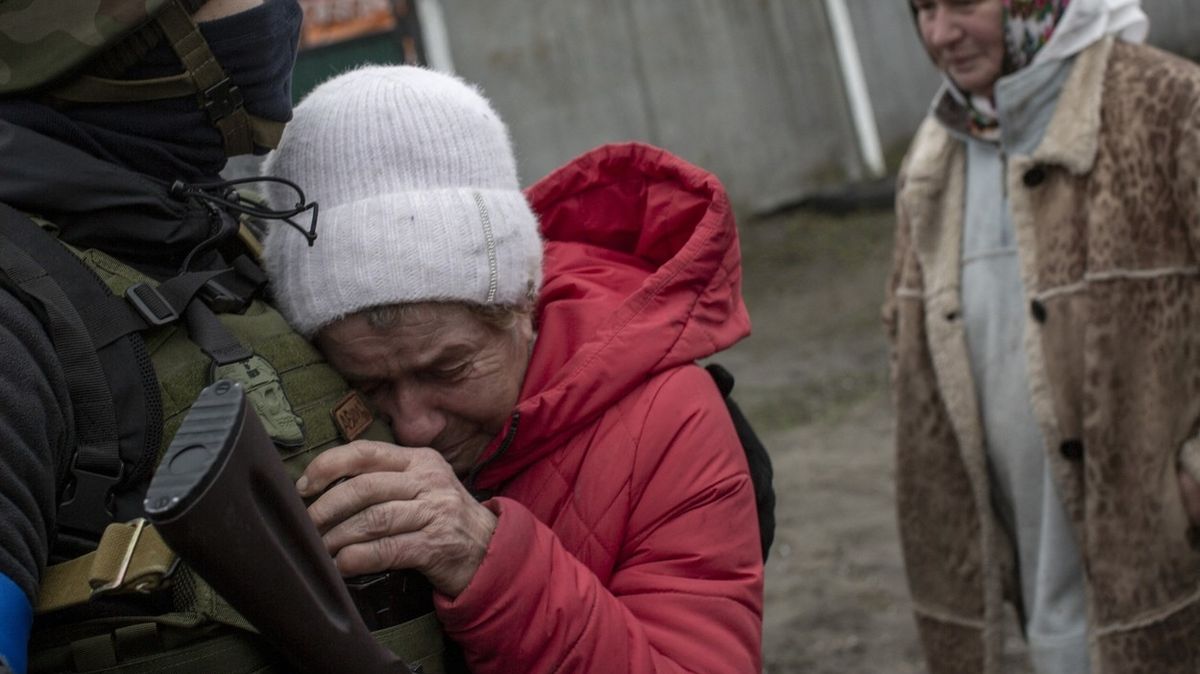 Příběhy kyjevských seniorů: Strach, ukrývání v koupelně i přání Putinovy smrti